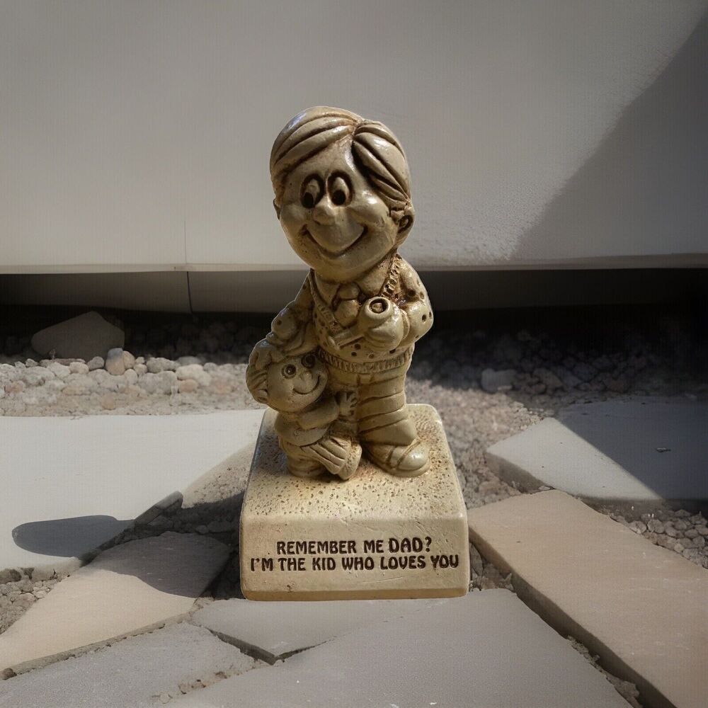 PAULA Sillisculpt Figurine Remember Me Dad Vtg 1972 Father Pipe Child Funny Love